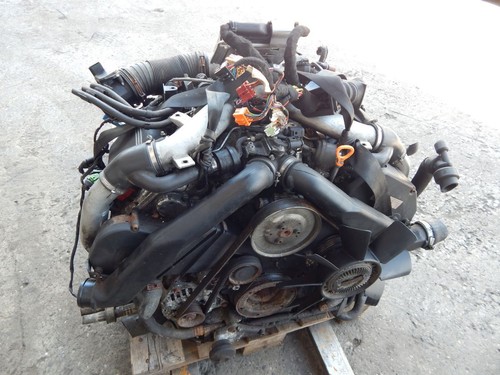 Motor mit anbauteile - motor,